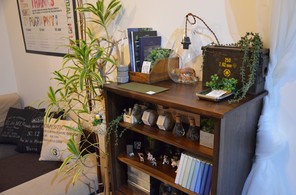 棚とgreenとソファー